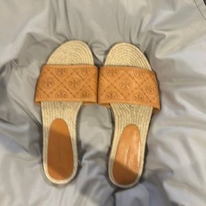 Tory Burch sandals only wore once